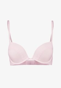 Selezionato, nymphs thigh