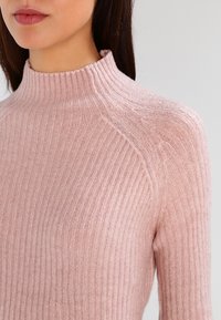 ONLY Sweter