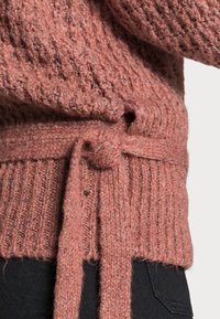 Cream Kofta - light pink