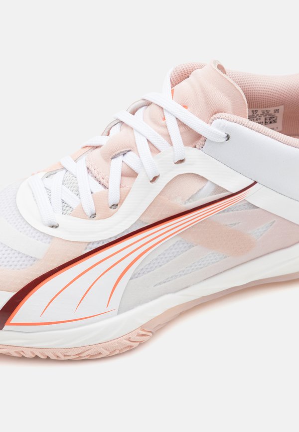 ACCELERATE NITRO SQD - Handball shoes4