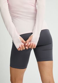 Röhnisch Pitkähihainen paita - cradle pink