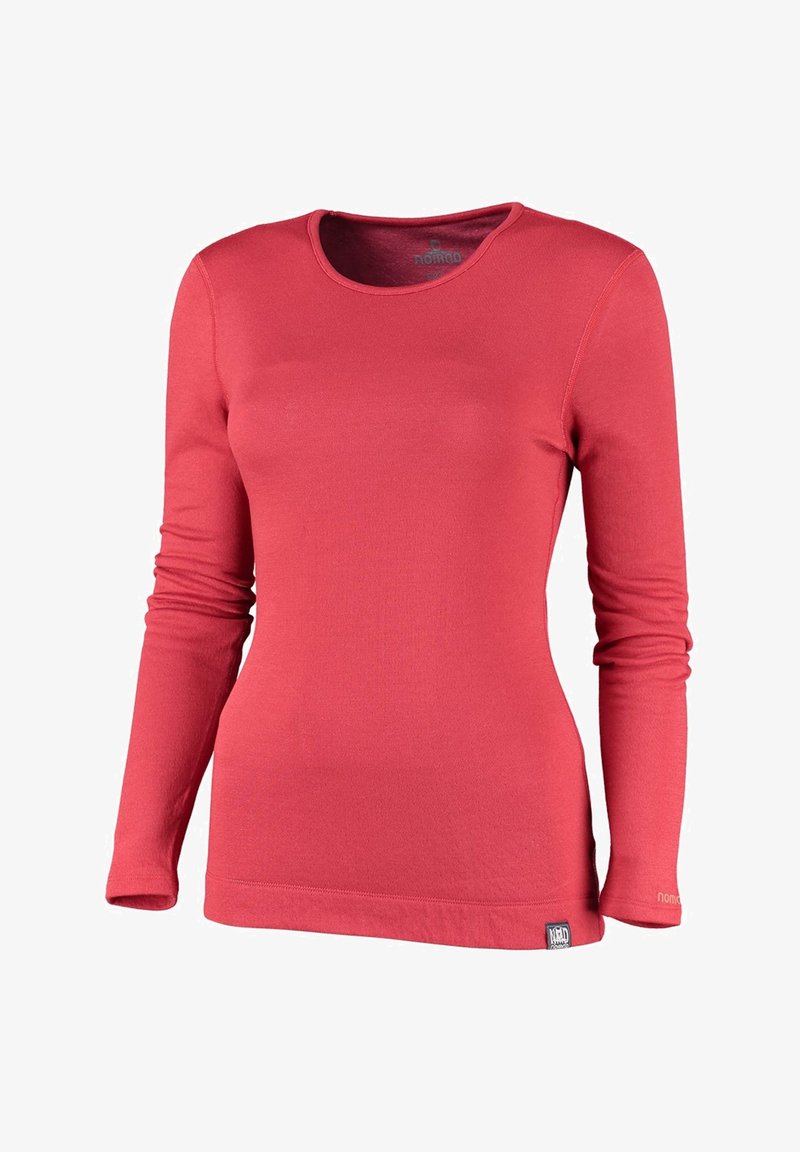 Langarmshirt in Koralle, aus weichem Stoff hergestellt. Es hat einen runden Ausschnitt und eine taillierte Silhouette, mit einem kleinen Logo-Label am Saum.
