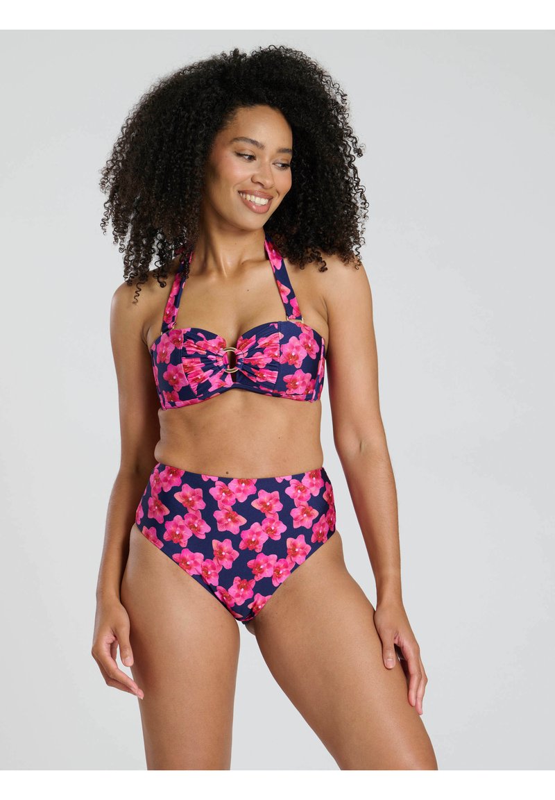 Blå och rosa blommig bikinitopp med halterneck, vriden frontdesign och hög midja med ett iögonfallande blommönster.