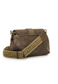 Borsa in faux leather marrone con una forma strutturata, caratterizzata da una tracolla decorativa ricamata, accessori metallici e un logo del marchio discreto.