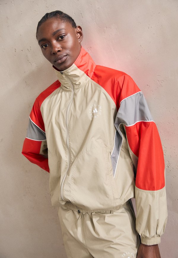 TRACKTOP - Trainingsjacke