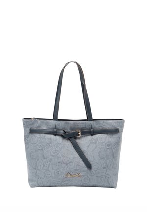 Borsa tote grigia in pelle stampata, con dettaglio cintura, due spalline e chiusura con zip, con motivi a tema viaggio.