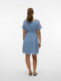 Vero Moda UMSTANDS - Vestido informal - coronet blue