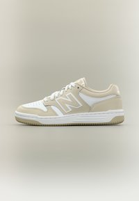 Nevybráno, dark mushroom