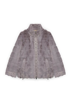 Giacca in pelliccia sintetica grigio chiaro con motivo trapuntato, collo alto e tasche laterali con zip. Caratterizzata da un orlo a coste e una texture morbida.