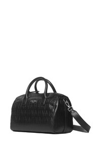 Borsa in pelle nera con motivo in rilievo a 'M', manici arrotondati e tracolla removibile. Texture liscia con finitura lucida.