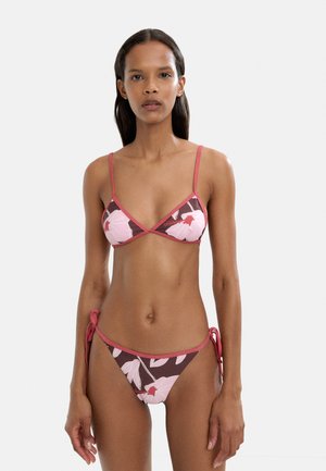 - Dół od bikini