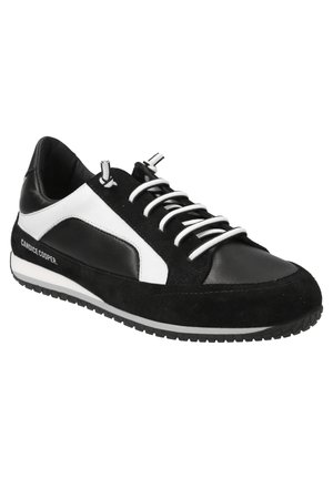 Sneakers - black