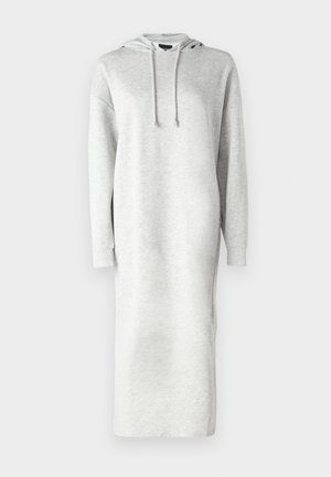 Robe à manches longues à capuche en tissu de sweatshirt gris clair, avec une coupe décontractée, des fentes sur les côtés et un cordon de serrage à la capuche.