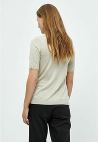 Minus Pamata T-krekls - m sand gray melange