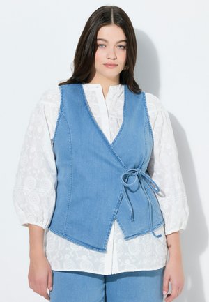 Ulla Popken ECO WRAP - Weste - light blue