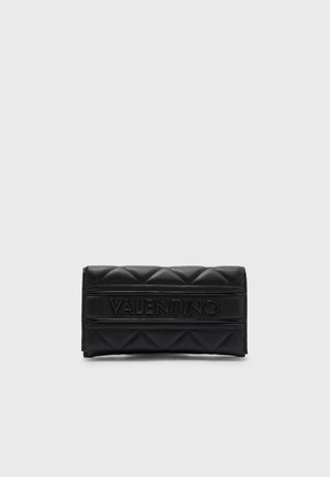 Gepäffente schwarze Lederbörse mit geprägt "VALENTINO" Logo, rechteckiger Form und glatter Textur.