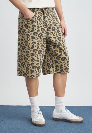 CHILLOW - Shorts vaqueros - brown