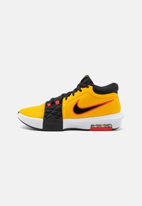 Unselected, university gold/black/light crimson/white
