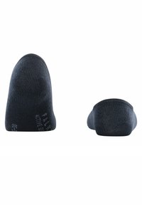 Zwarte enkelsokken met een gladde textuur, ronde neus en subtiele logo-detail aan de onderkant, die een minimalistisch ontwerp laten zien.