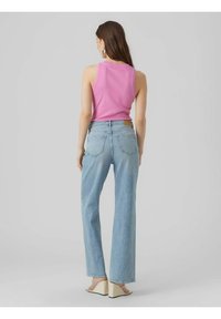 Aware VMA NOOS - Top - cyclamen