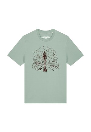 T-shirt vert clair avec un dessin en lignes noires d’un cycliste se dirigeant vers des montagnes sous un ciel nuageux.