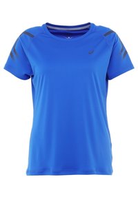 Modré atletické tričko z lehké tkaniny, s krátkými rukávy, kulatým výstřihem a černými vzory na ramenou.