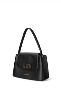 Sac à main en cuir noir avec une finition texturée, forme rectangulaire, poignée supérieure et fermeture dorée. Dispose d'un rabat sur le devant.