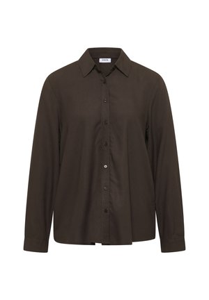 Chemise à manches longues marron foncé avec un col boutonné, fermeture à boutons sur le devant et une coupe décontractée. Tissu lisse sans motifs visibles.