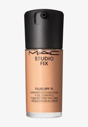 MAC STUDIO FIX FLUID SPF15 OIL CONTROL - Fond de teint - nc27