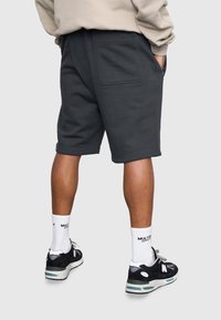 Multiply Apparel ANTIQUE - Trainingsbroek - black soda