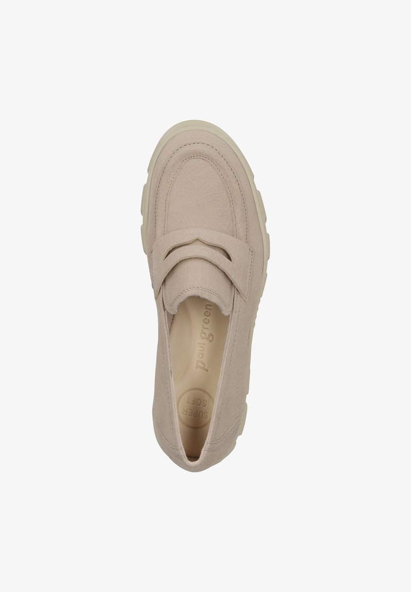 Chaussure beige à enfiler avec une tige texturée et une doublure douce, dotée d'un détail boucle accent et d'une semelle en caoutchouc crème.