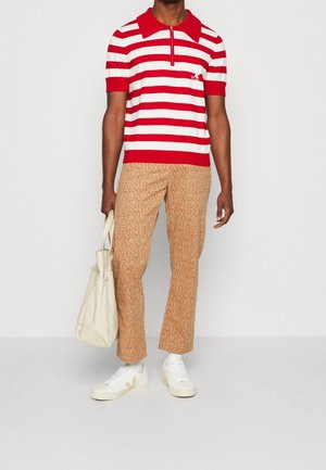 Kangol, Polo - red