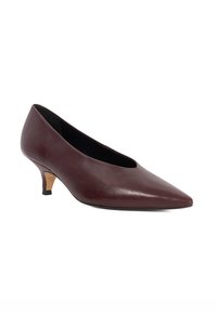 Burgundy leather pointy-toed pump with a low kitten heel and a sleek silhouette, featuring a smooth texture and a minimalistic design.