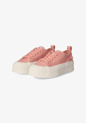 Trainers - orange