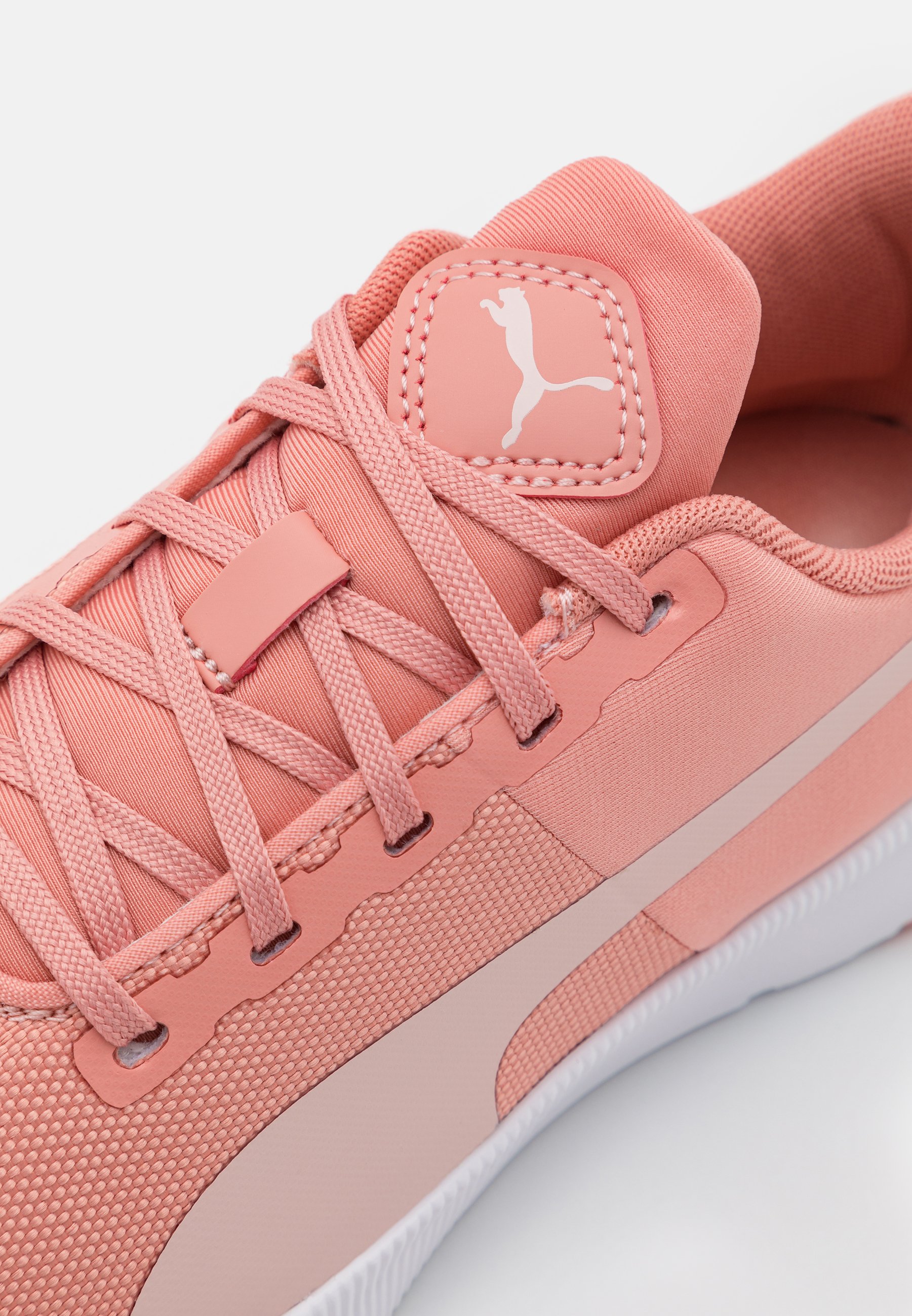 puma pink runners