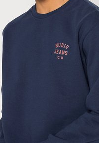 Nudie Jeans Mikina - dark blue