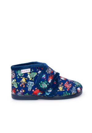 Chaussons en velours bleu pour enfants avec motif de robot, bandes Velcro, design de bottines courtes, bout arrondi et finition douce et texturée.