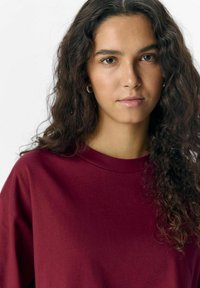 Object GIMA - T-shirt basic - cabernet