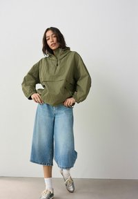 Thumbnail Image 2