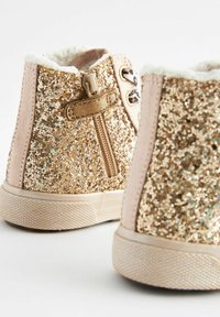 Next Lära-gå-skor - gold glitter
