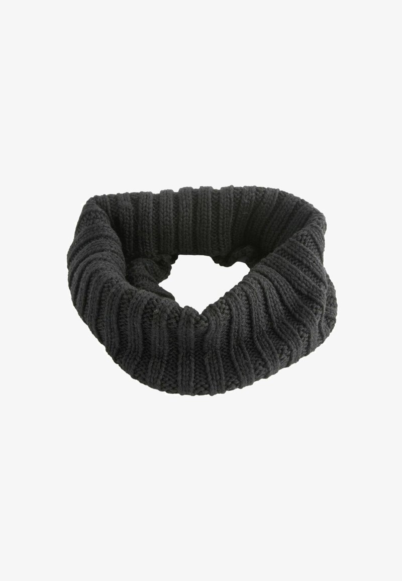 Strikket sort infinity-scarf med en ribbet tekstur og en cirkulær form, der har et ensartet mønster i hele stoffet.