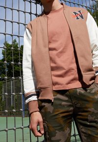 Nike Sportswear Tröja med dragkedja - brown