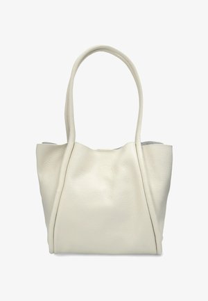 Sac fourre-tout en cuir blanc avec une surface texturée, doté de deux longues anses et d'une ouverture supérieure sans fermeture.