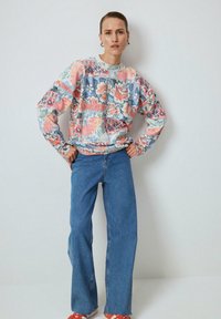 Touché Privé FLORAL - Košeľa - patterned