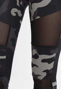 Urban Classics Leggings - Byxor - grey