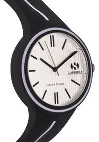 El reloj de silicona negro cuenta con una esfera plateada texturizada con marcadores y manecillas de hora negros, mostrando el texto "DISEÑO ITALIANO" y "SUPERGA."