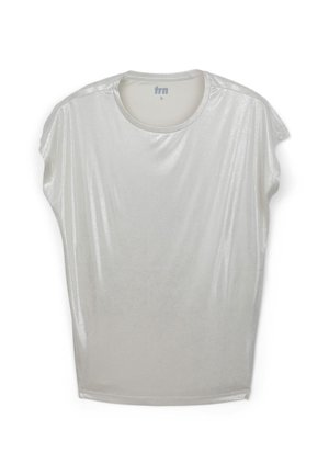 T-shirt corto a maniche corte di colore argento metallizzato con colletto rotondo e vestibilità ampia. Tessuto liscio, lucentezza sottile e senza motivi o dettagli visibili.