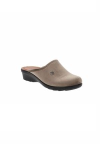 Zoccoli in suede beige senza lacci con punta arrotondata e tacco a rocchetto nero basso. Presenta un logo decorativo sul lato e una soletta testurizzata.