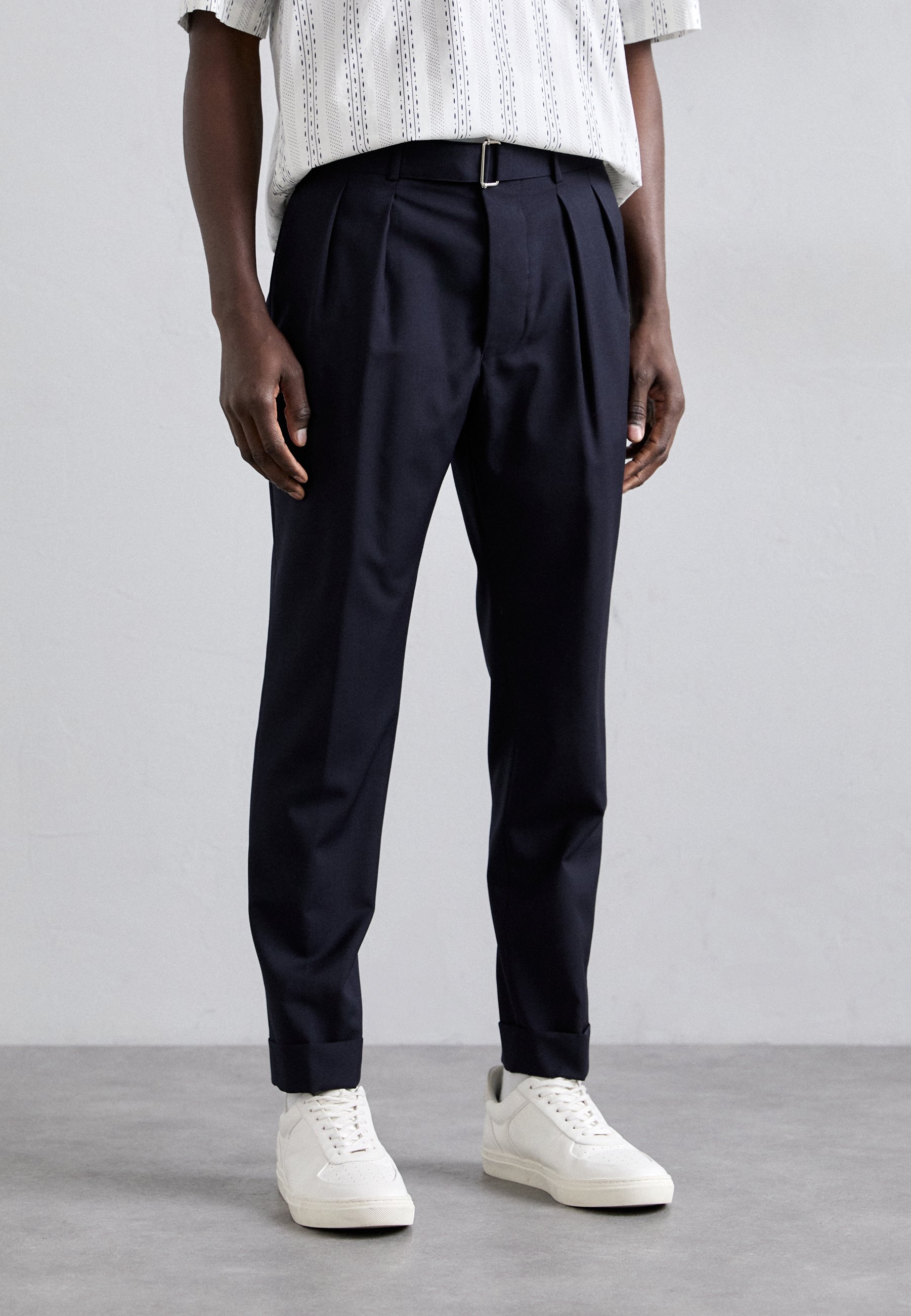 OFFICINE GENERALE PIERRE ITALIAN FRESCO - Chinos - dark navy/dark 