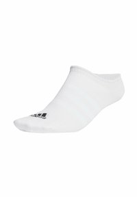 Calcetín deportivo bajo de color blanco con el logotipo negro de Adidas en la punta, mostrando vista lateral sobre un fondo blanco.